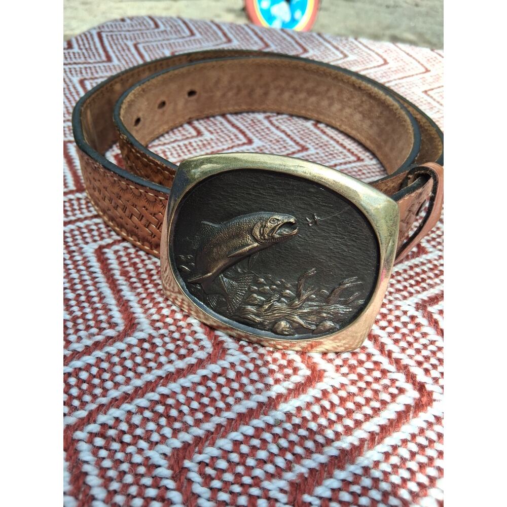 Vtg steven l knight sculpture trout fishing buckle bronze on tony llama belt 36